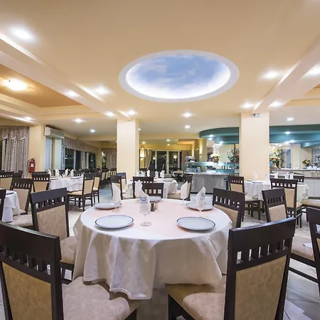 מלון Potamaki 3*