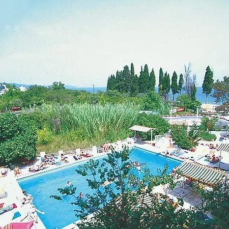 Potamaki Hotel 3*