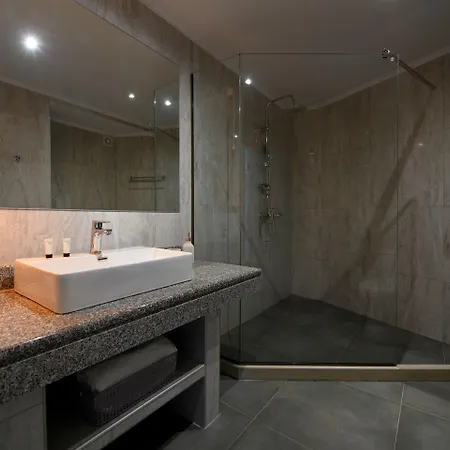 Potamaki Otel Benitses (Corfu)